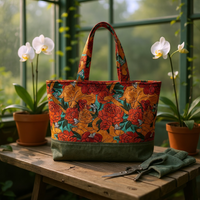 Medium Magnetic Closure Tote